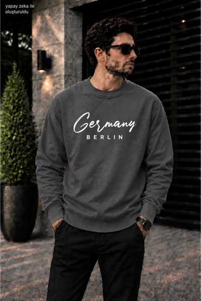 caddekombin Men's Germany Calligraphy Written Crew Neck Casual Regular Fit Sw...