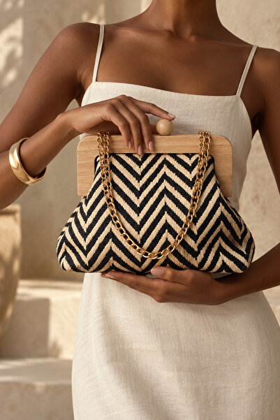 Bohem Lüks Clutch Çanta – Ahşap Çerçeveli Siyah Krem Dokuma Omuz Çantası