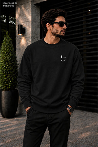 caddekombin Men's Minimal Smiley / Winking Face Crew Neck Casual Regular Fit ...