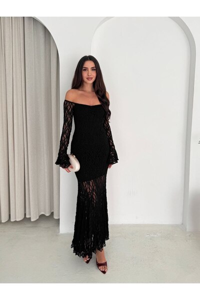 ELBEY Madonna Collar Laced Maxi Dress