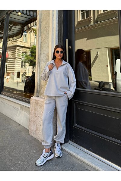 LE CARAMBOLE Women's Gray Stand Collar Half-Zip Sweatshirt Pants Set