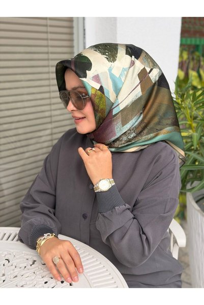 Aker SURA SILK SCARF