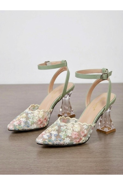 AZR New Season New Model High-Heeled Shoes with Lace Embroidery. Full Lace wi...