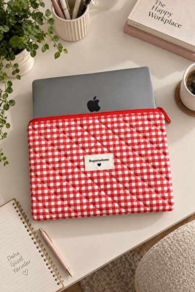 BagsMadame Kırmızı Pötikare Desen Tablet Çantası 32x22 Cm 11.5 İnç Tablet Kıl...