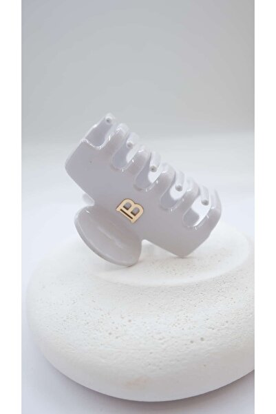 Jerie Medium Size Design Latch Buckle