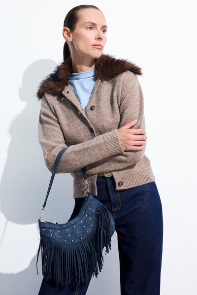 DeFacto Regular Fit Fur Detailed Polo Collar Knitwear Basic Cardigan H8291Ax26Wn