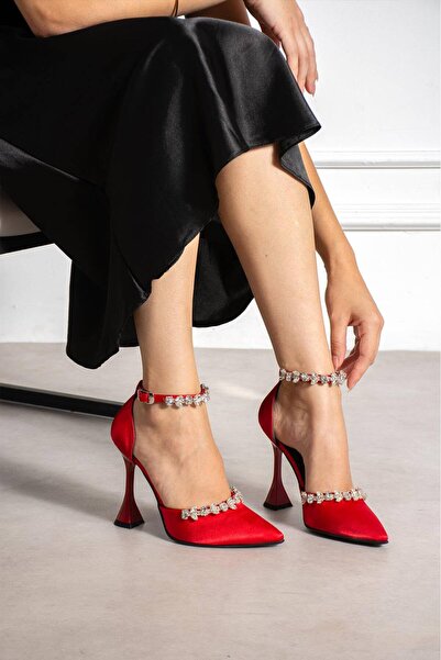 YARENAY Red Satin Stone Detailed High Thin Heeled Shoes