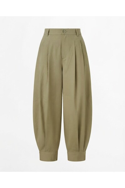 Bade Butik Ada Tea Green Cuffed Shalwar Trousers