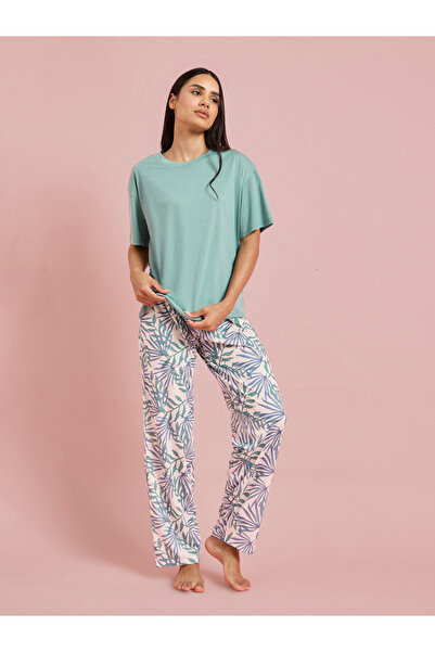 Styli Multi-Color Solid T-Shirt And All Over Print Pants Pyjama Set
