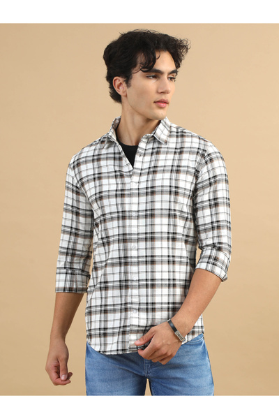 Bushirt By Styli قميص كاجوال أبيض مربعات بياقة مفتوحة
