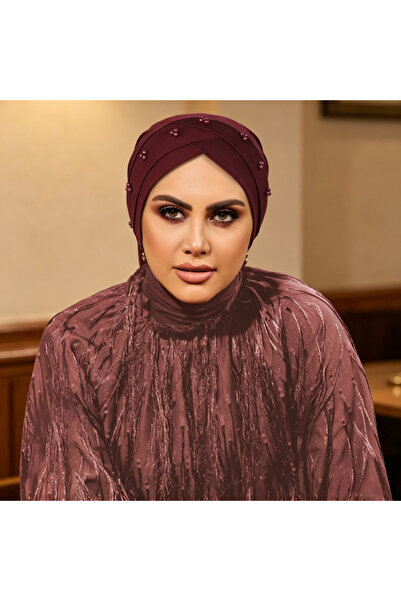 Take Two By Styli عمامة بلون النبيذ مع زخارف من اللؤلؤ