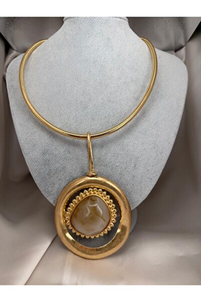 ZS Aksesuar Women's Gold Beige Stone-Look Oval Big Pendant Necklace – Modern ...