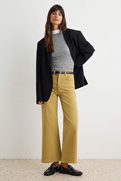 Trendyol Collection بنطلون جينز كاكي عالي الخصر متوسط المرونة واسع الأرجل TWO...