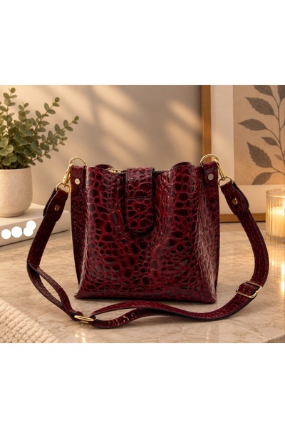 MAC&MOS Women's Red and Black 3-Compartment Shoulder Bag