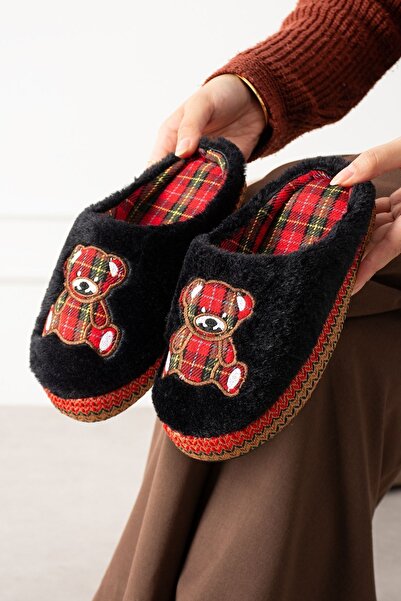 FUGA MODA Masha Siyah Ekose Ayıcık Detaylı Peluş Ev Terliği Kışlık Tüylü Kadı...
