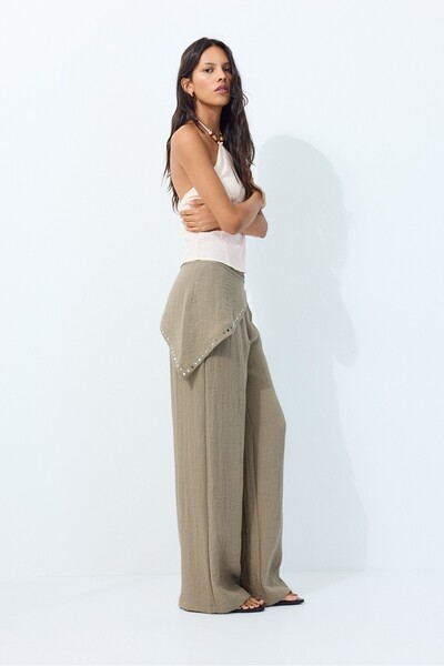 Stradivarius Dökümlü eşarp pantolon
