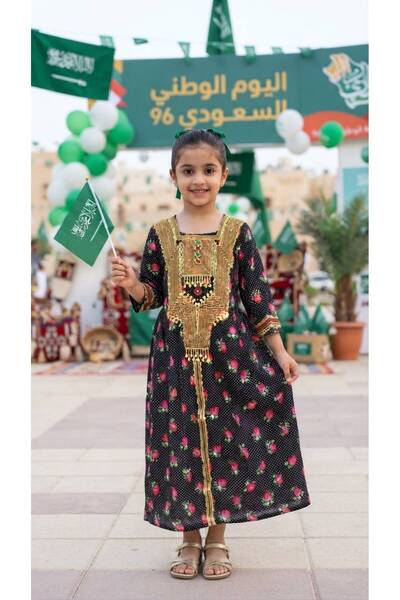 ISHRAQAT AL-AMAL فستان طويل باكمام شعبي ووطني ومناسب للبنات والكبار ومناسب لليوم الوطني