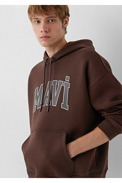 Mavi Logo Baskılı Kapüşonlu Kahverengi Sweatshirt 067149-88062