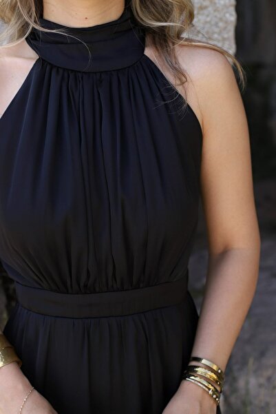 bytugcekaya Siyah Halter Yaka Elbise