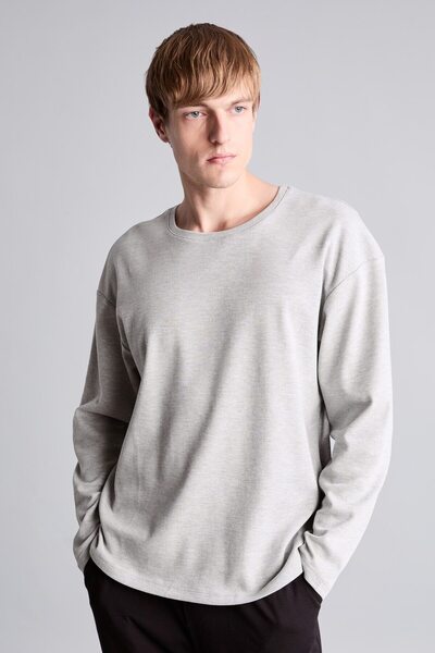 DeFacto Boxy Fit Crew Neck Cotton Long Sleeve T-Shirt G8213Ax26Au