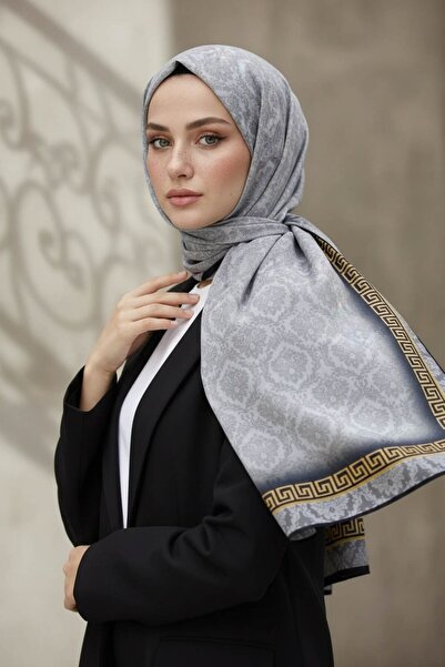 Vissona KREP GOLD DETAYLI BAROK DESENLİ GÜMÜŞ RENKLİ 75X195 KIRIŞMAZ ŞAL