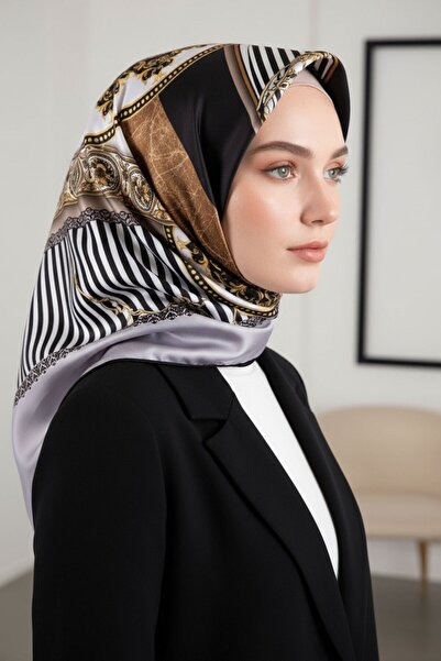 VİOLLA Twill Çizgili ve Barok Desenli Gümüş Renkli 90x90 Eşarp (İpek İçermez)...