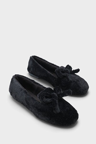 Capone Outfitters Patrica Plush Bowknot Ballerina