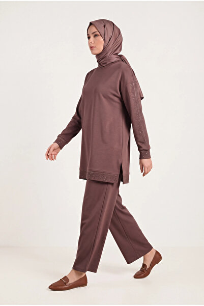 BURRASCA Stone-Embellished Soft Textured Flexible Premium Suit
