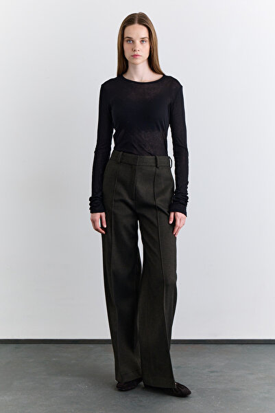 Manuka Classic Pleated Fabric Pants Khaki