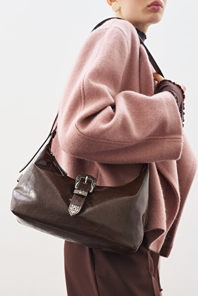Manuka Chunky Buckle Shoulder Bag Brown