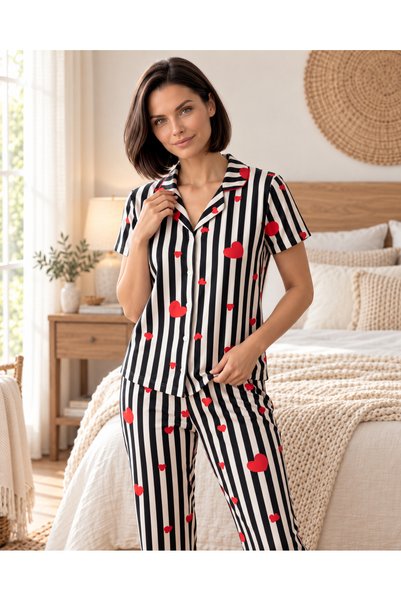 WERSEL Çizgili Kırmızı Kalp Desenli Düğmeli Kısa Kollu Pijama Takımı