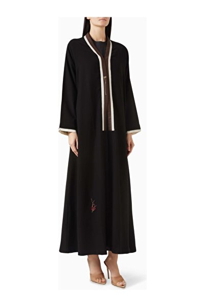 ZAH Design Modern and Stylish Long Sleeve Abaya with Intricate Details Offeri...