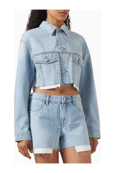 12storeez Cropped Denim Jacket for Women, Summer Chic with Raw Hem and 13.5oz...