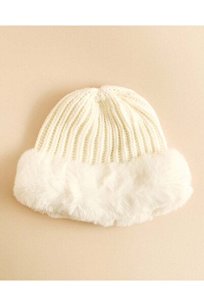 REDTAG Women Ivory Ribbed Faux Fur Trim Beanie