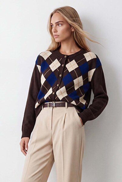 Trend Alaçatı Stili Women's Brown Baklava Pattern Buttoned Cardigan Alc-X15880