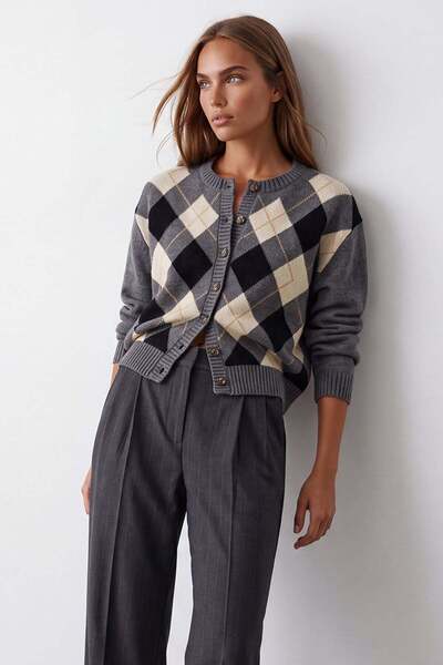 Trend Alaçatı Stili Women's Gray Baklava Pattern Buttoned Cardigan Alc-X15880