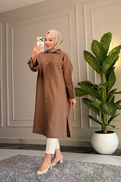 Suede Style 6688 - قبعة نسائية طويلة أنيقة ومريحة مصنوعة من قماش فيفا بأزرار