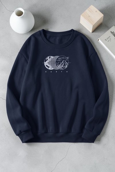 uyguntarz Unisex Earth Printed Crew Neck Sweatshirt