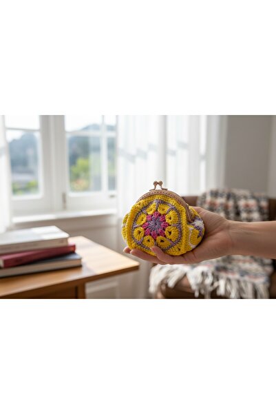 CrochetBilgen El Örgüsü Çiçek Motifli Granny Square Klipsli Kadın Cüzdan