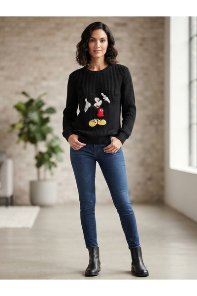 MUSCO Women's White Knitwear Sweater Crew Neck Printed Soft Comfortable Fit L...