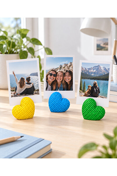 3'lü Örgü Kalp Tasarımlı Polaroid Fotoğraf Tutucu – Kişiye Özel Fotoğraf Baskısı ile Birlikte