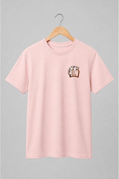 Generic Brand Tricou unisex cu Pisică tricoloră dormind pe scaun rustic