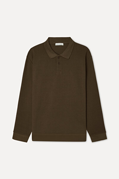 Mudo Men's Brown Textured Comfort Fit Polo Collar Sweatshirt