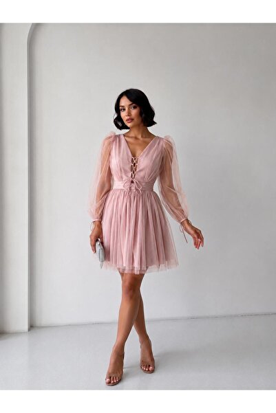 LEAF Fashion for Women ABİYE şık tasarımıyla ön detayıla şık bir abiye 3441