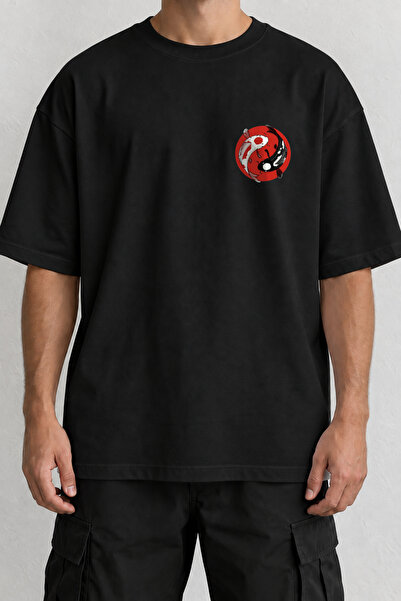 CrowsGate تي شيرت أحمر دائري مطبوع من الأمام بتصميم كوي مينيمال باللون الأسود...