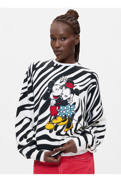 Desigual Beyaz Kadın Bisiklet Yaka Regular Fit Baskılı Kazak 26WWJF48