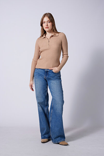 Nisan Polo Collar Zippered Terry Knit Sweater Camel