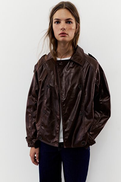 Pull & Bear Suni deri kısa trençkot