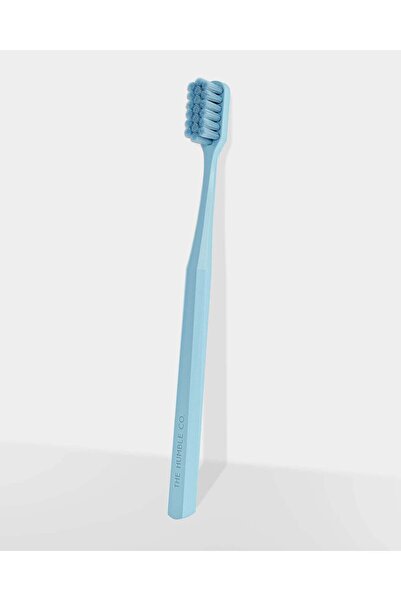 The Humble Co. Brush 7.000 Kıl İçeren Bitki Bazlı Yeyişkin Diş Fırçası Mavi