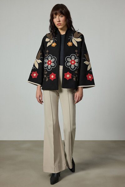 Touché Privé EMBROIDERED EMBROIDERED JACKET